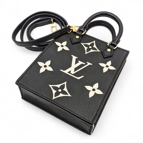 ✨️Brand NEW . Authentic Louis Vuitton Petit Sac Plat - Picture 9 of 13